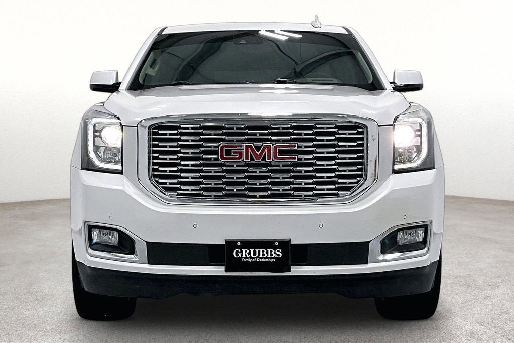 2020 GMC Yukon — interior view